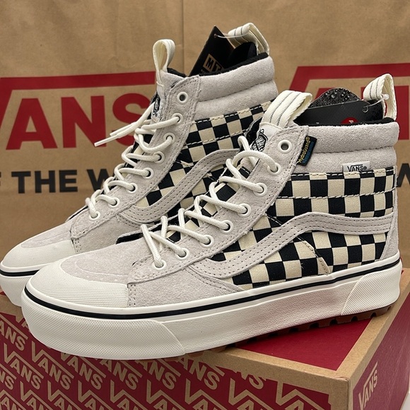 Vans Men’s Sk8-Hi Mte-2 Marshmallow/Checkerboard
VN0007NK6LC
Boots Cold Weather - Picture 16 of 16